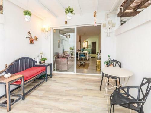 Three-bedroom Holiday Home In Campello
