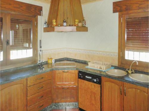 Four-bedroom Holiday Home In El Gastor
