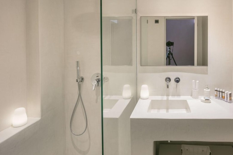 Hotel Aria Suites