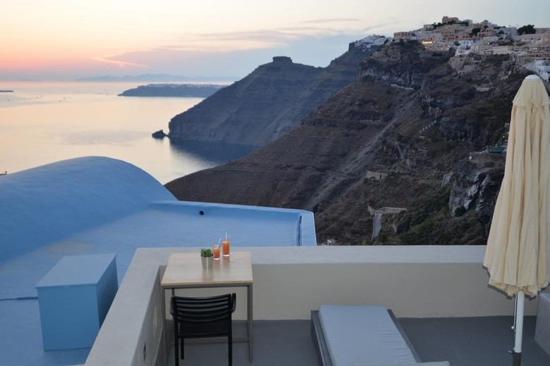 Hotel Aria Suites