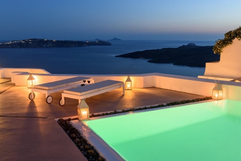 Hotel Aria Suites