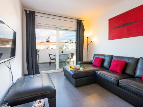 Apartment Empord�