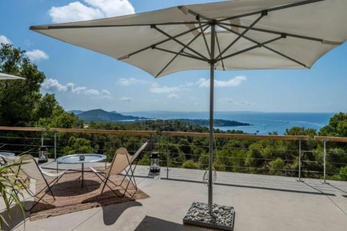 Cubells Villa Sleeps 12 Pool Air Con Wifi