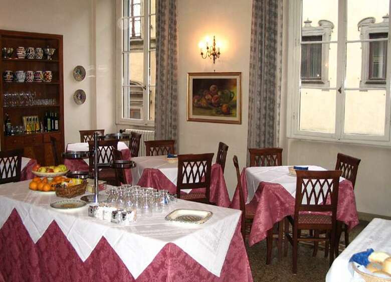 Hotel Ascot