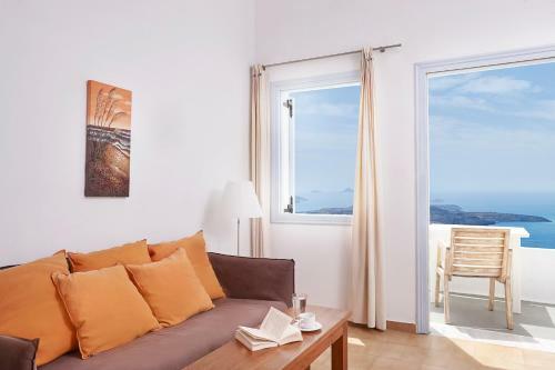 Hotel Manos Small World