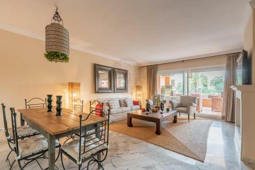 Apartamento Alhambra Del Golf Marbella By Dahlia Group