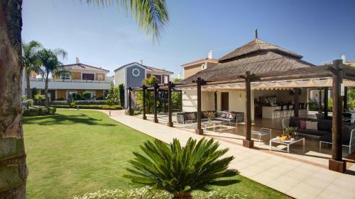 Luxury Two Bed Apartment In Cortijo Del Mar
