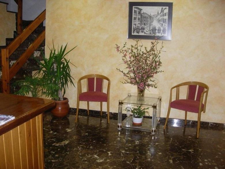 Hostal Pensio La Creu