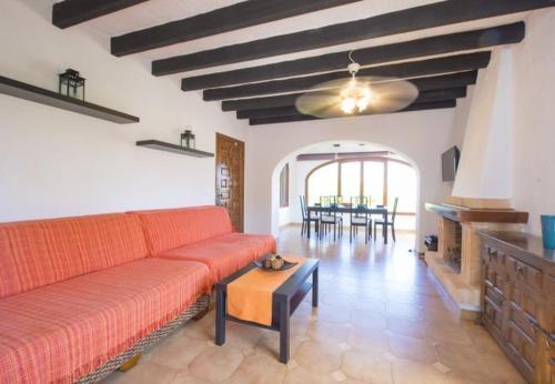 Urbanitzacio Montemar Villa Sleeps 8 Pool