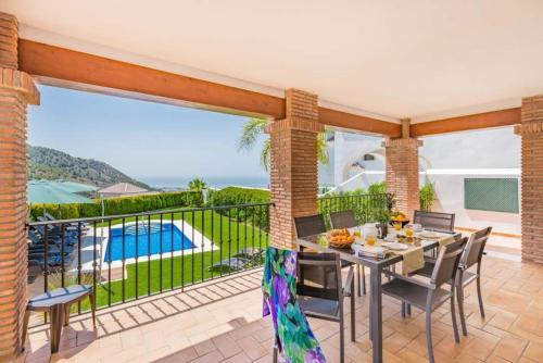 Frigiliana Villa Sleeps 8 Pool Air Con Wifi