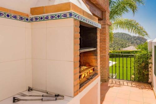 Frigiliana Villa Sleeps 8 Pool Air Con Wifi
