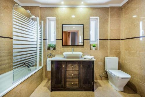 Frigiliana Villa Sleeps 8 Pool Air Con Wifi