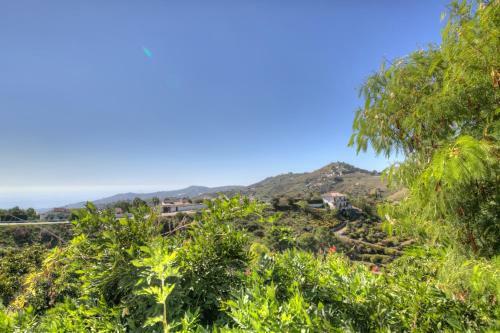 Villa White