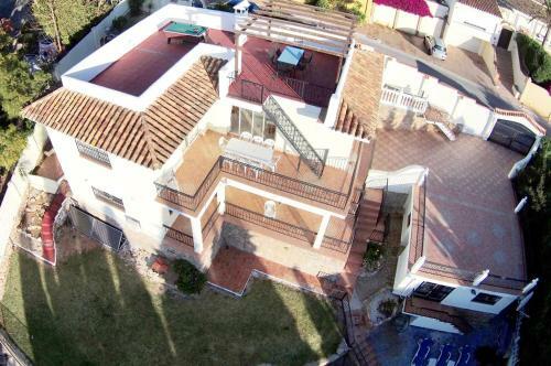 Fuengirola Villa Sleeps 15 Pool Air Con Wifi
