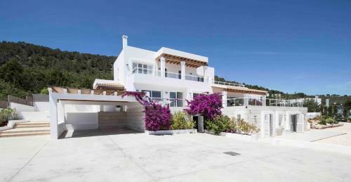 Villa White Buddha