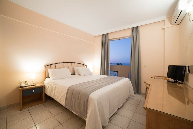 Hotel Xenos Kamara Beach