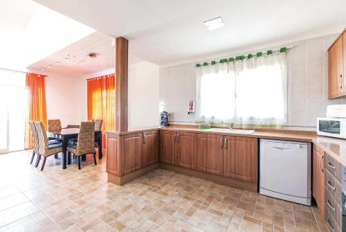 Xabia Villa Sleeps 8 Air Con Wifi
