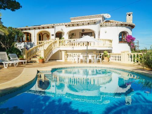 Villa Entrepinos