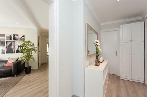 3 Bedroom Apartment Carrer Florida