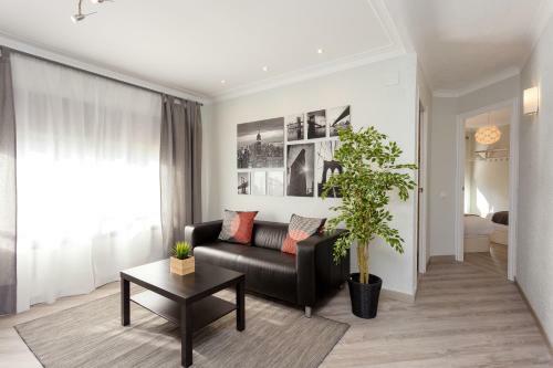 3 Bedroom Apartment Carrer Florida