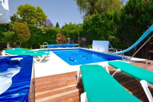 La Cala De Mijas Villa Sleeps 12 Pool Air Con Wifi