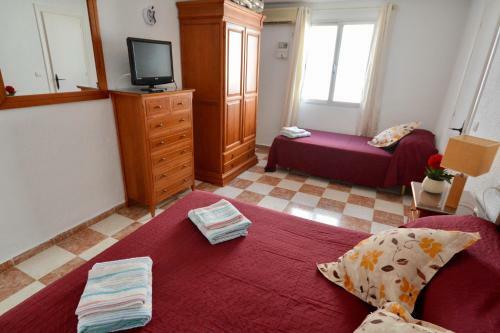 La Cala De Mijas Villa Sleeps 12 Pool Air Con Wifi