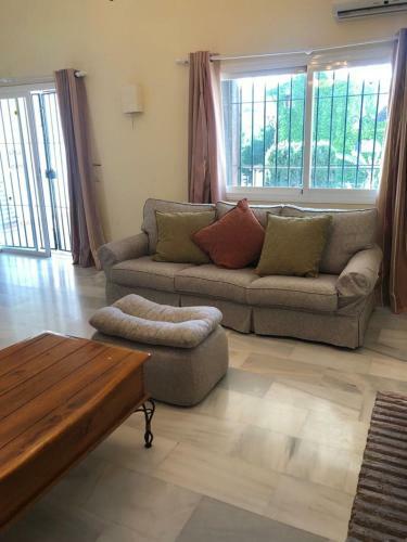 La Cala De Mijas Villa Sleeps 12 Pool Air Con Wifi