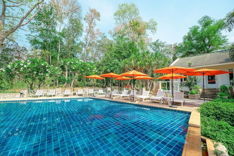 Hotel Comsaed River Kwai Resort