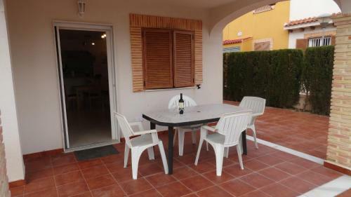 He Lux Zenia Mar
