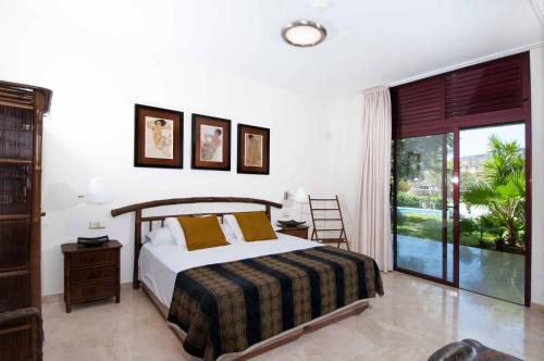Tauro Villas