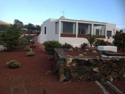 Las Brenas Villa Sleeps 2 Wifi T691366