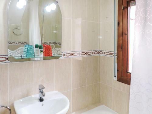 Three-bedroom Holiday Home In Mont-roig Del Camp