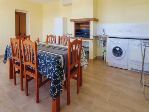 Three-bedroom Holiday Home In Llagostera