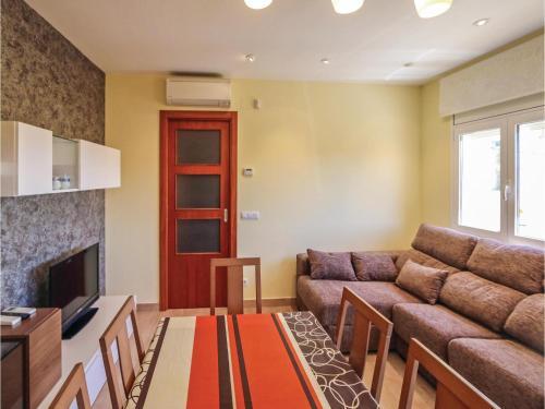 Three-bedroom Holiday Home In Llagostera