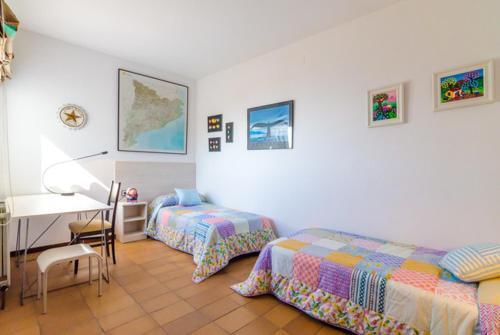 Lloret De Mar Villa Sleeps 9 Pool