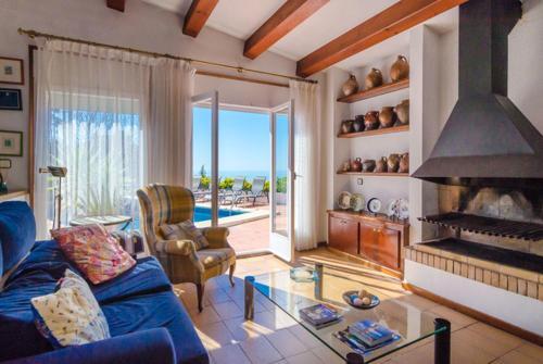 Lloret De Mar Villa Sleeps 9 Pool