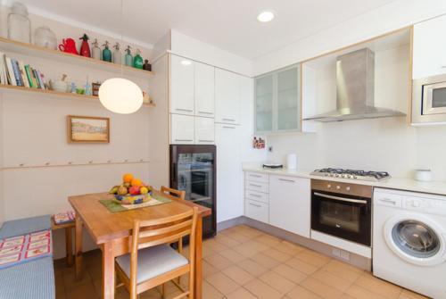 Lloret De Mar Villa Sleeps 9 Pool