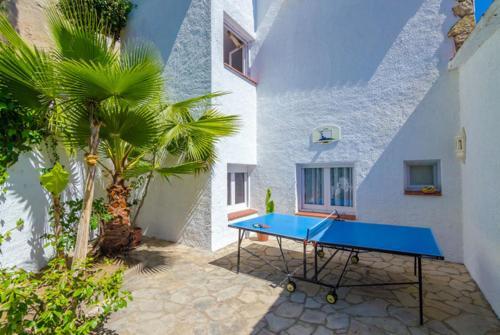Lloret De Mar Villa Sleeps 9 Pool
