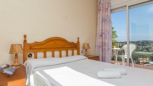 Lloret De Mar Villa Sleeps 7