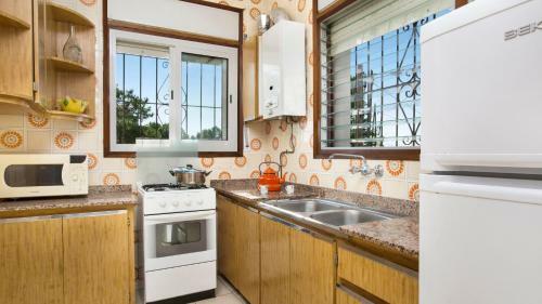 Lloret De Mar Villa Sleeps 7