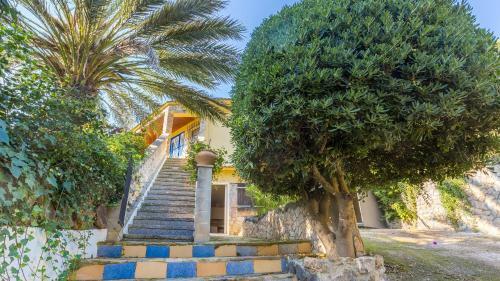 Lloret De Mar Villa Sleeps 9