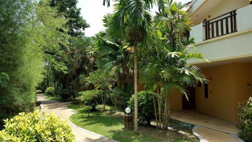 Hotel Lanta Resort