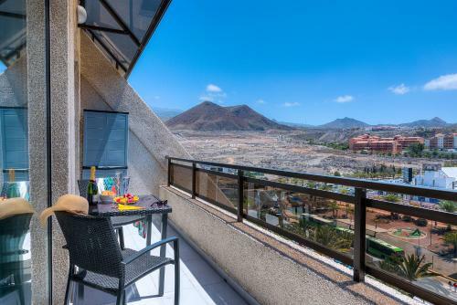 Modern Apartment Los Cristianos Center