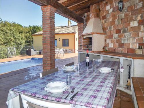 Four-bedroom Holiday Home In Macanet De La Selva