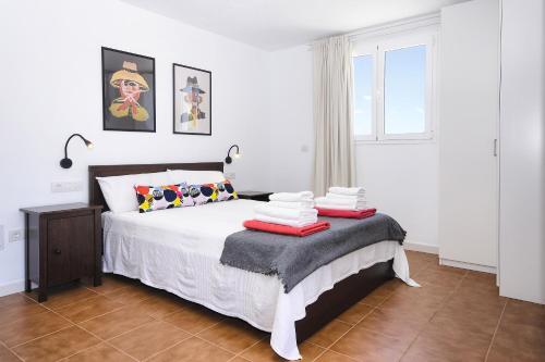 Apartamento Pe�as Blancas