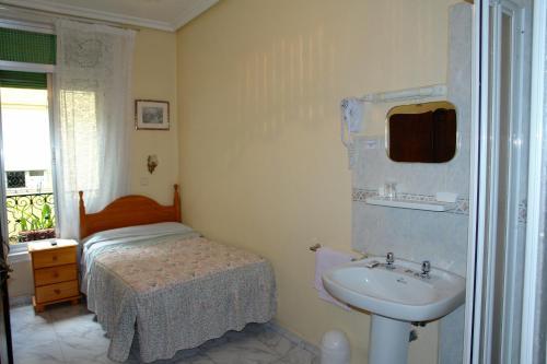 Hostal Dos Naciones