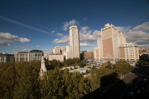 Apartamentos Madrid Plaza