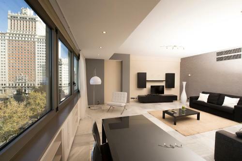 Apartamentos Madrid Plaza