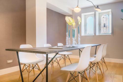 Home Club Calle Nueva Apartments