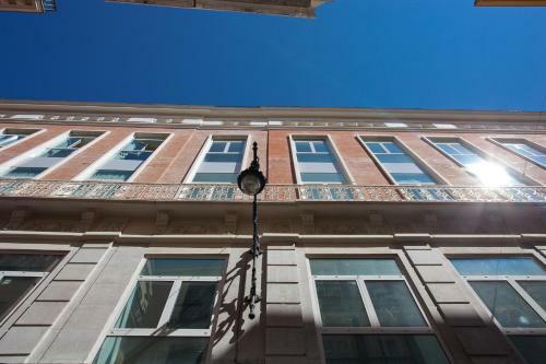 Home Club Calle Nueva Apartments